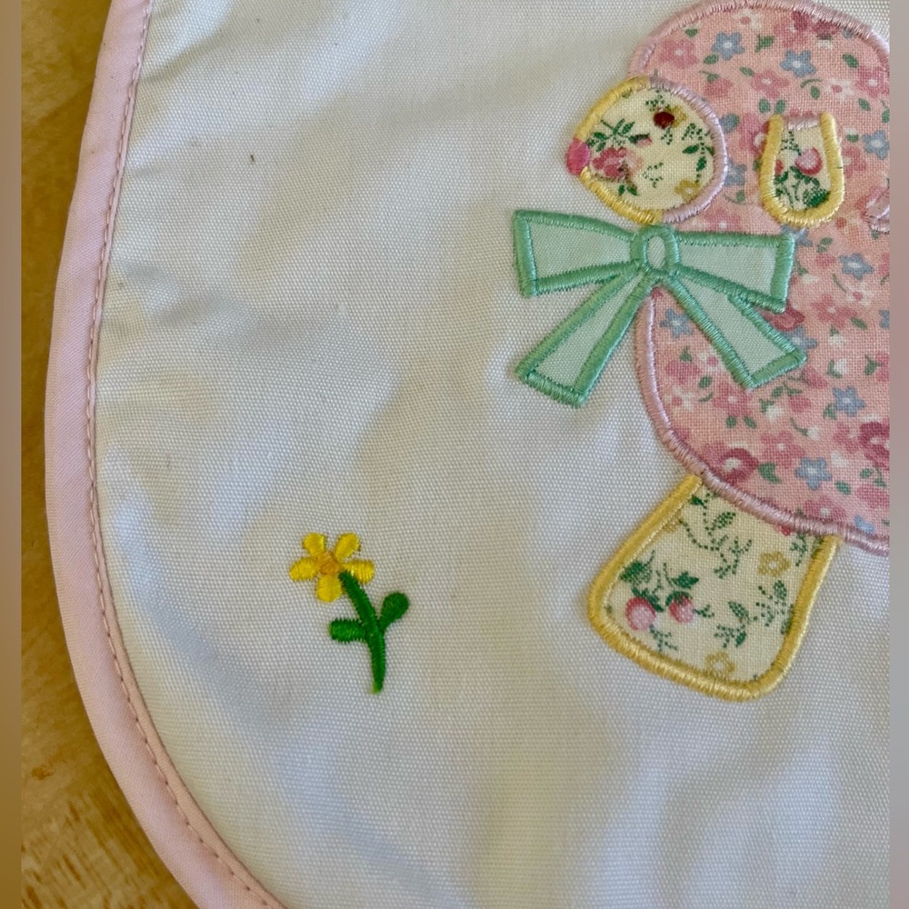 House of Hatten girl baby bib - Picture 3 of 6
